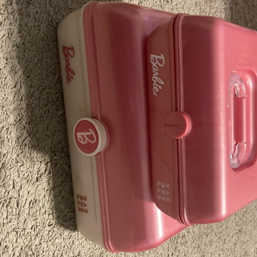 Barbie Set of Caboodles